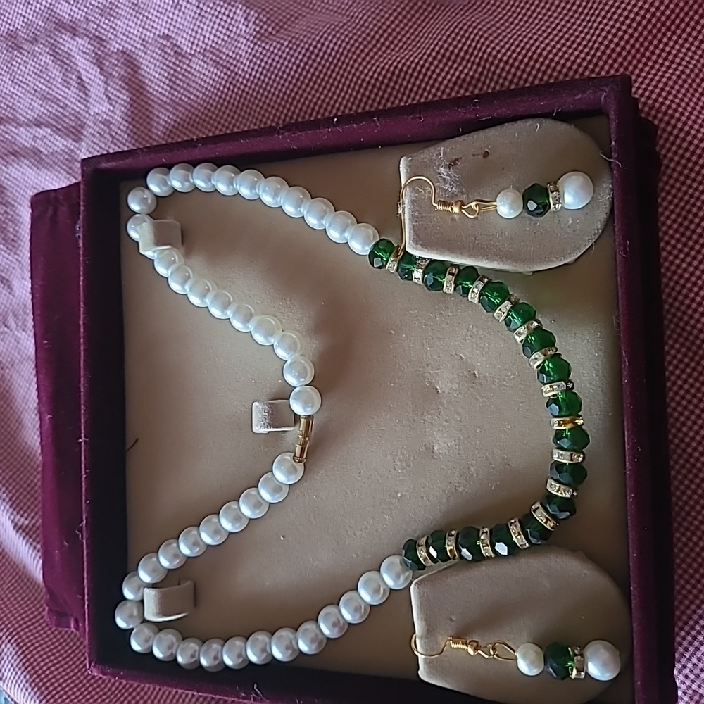 Pearl necklace set  FINAL PRICE